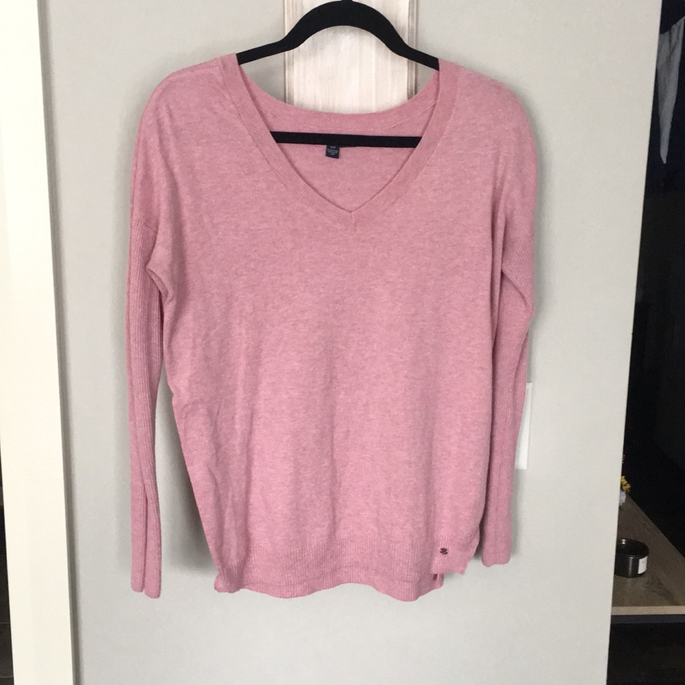 American Eagle pink sweater